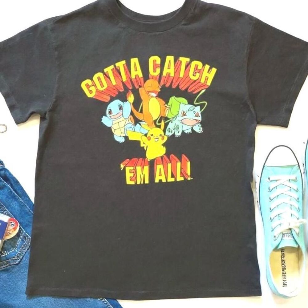 Pokémon “Gotta Catch ’Em All!” Graphic Tee Size Medium | Retro Gamer Shirt | Pik